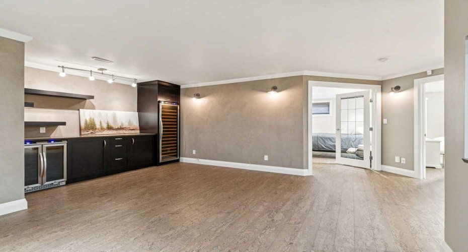 367 Discovery Place, Calgary, Alberta T3H 4N7, 4 Bedrooms Bedrooms, ,3 BathroomsBathrooms,Residential,For Sale,Discovery,A2304244