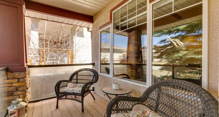 367 Discovery Place, Calgary, Alberta T3H 4N7, 4 Bedrooms Bedrooms, ,3 BathroomsBathrooms,Residential,For Sale,Discovery,A2304244