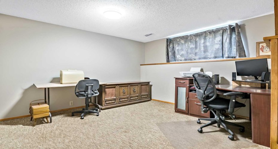 323 Woodvale Crescent, Calgary, Alberta T2W 3L3, 4 Bedrooms Bedrooms, ,2 BathroomsBathrooms,Residential,For Sale,Woodvale,A2304263