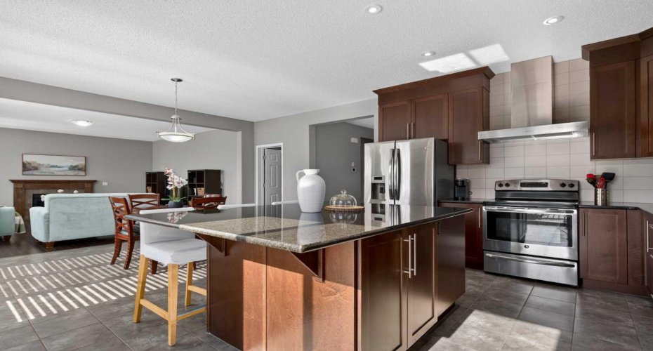 333 Viewpointe Terrace, Chestermere, Alberta T1X 0T3, 4 Bedrooms Bedrooms, ,3 BathroomsBathrooms,Residential,For Sale,Viewpointe,A2304362