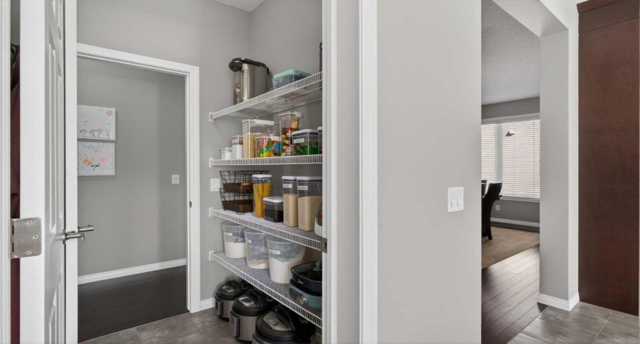 333 Viewpointe Terrace, Chestermere, Alberta T1X 0T3, 4 Bedrooms Bedrooms, ,3 BathroomsBathrooms,Residential,For Sale,Viewpointe,A2304362