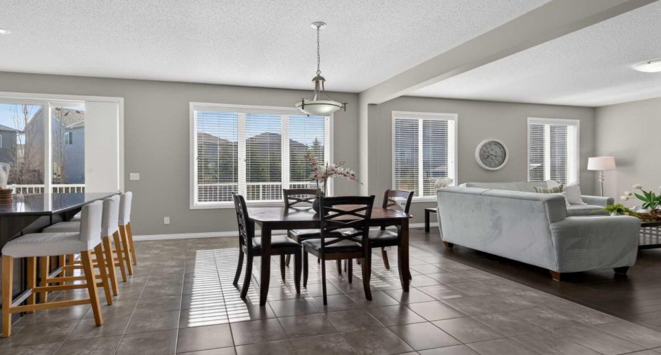 333 Viewpointe Terrace, Chestermere, Alberta T1X 0T3, 4 Bedrooms Bedrooms, ,3 BathroomsBathrooms,Residential,For Sale,Viewpointe,A2304362