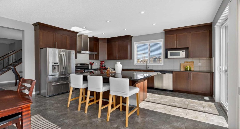 333 Viewpointe Terrace, Chestermere, Alberta T1X 0T3, 4 Bedrooms Bedrooms, ,3 BathroomsBathrooms,Residential,For Sale,Viewpointe,A2304362