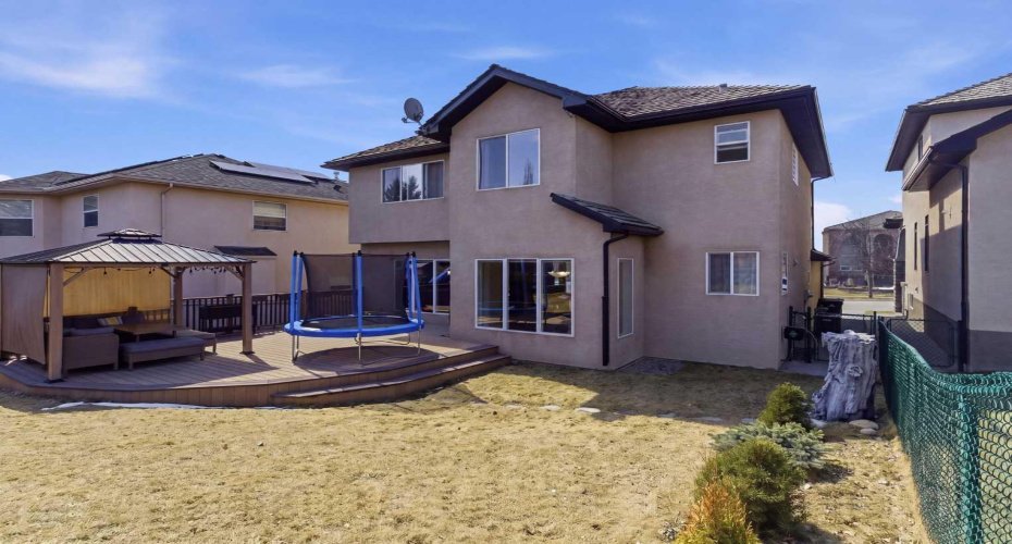 18 Royal Crest Way, Calgary, Alberta T3G 4M8, 4 Bedrooms Bedrooms, ,4 BathroomsBathrooms,Residential,For Sale,Royal Crest,A2304459