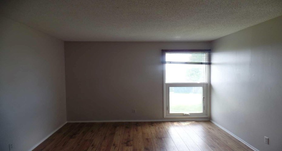 6440 4 Street, Calgary, Alberta T2K 1B8, 3 Bedrooms Bedrooms, ,2 BathroomsBathrooms,Residential,For Sale,4,A2304493