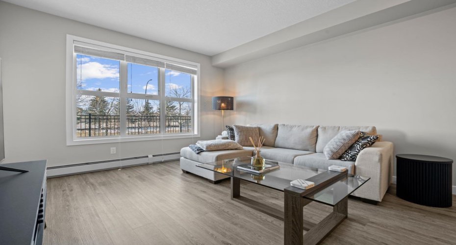 95 Burma Star Road, Calgary, Alberta T3E 8A9, 1 Bedroom Bedrooms, ,1 BathroomBathrooms,Residential,For Sale,Burma Star,A2304497