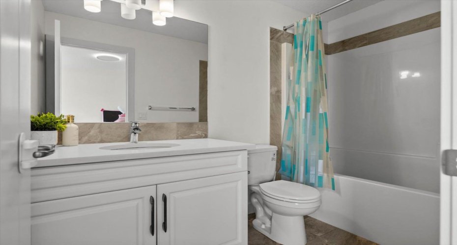 330 Redstone Boulevard, Calgary, Alberta T3N 1K2, 2 Bedrooms Bedrooms, ,3 BathroomsBathrooms,Residential,For Sale,Redstone,A2304501