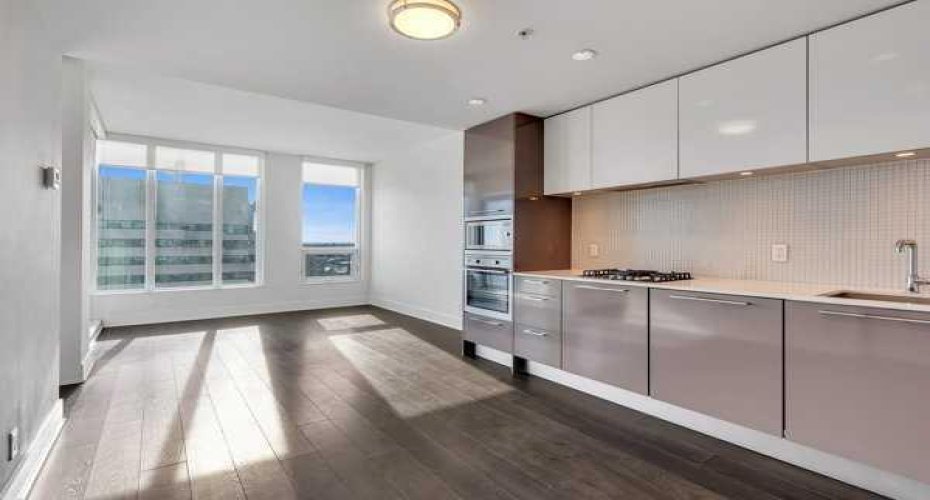 901 10 Avenue, Calgary, Alberta T2R 0B5, 1 Bedroom Bedrooms, ,1 BathroomBathrooms,Residential,For Sale,10,A2304562