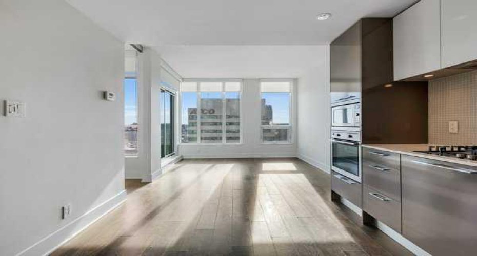 901 10 Avenue, Calgary, Alberta T2R 0B5, 1 Bedroom Bedrooms, ,1 BathroomBathrooms,Residential,For Sale,10,A2304562