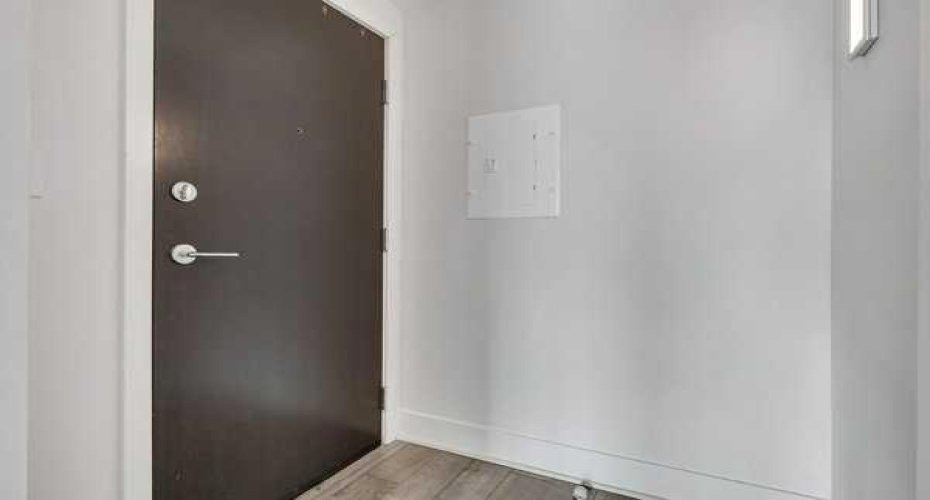 901 10 Avenue, Calgary, Alberta T2R 0B5, 1 Bedroom Bedrooms, ,1 BathroomBathrooms,Residential,For Sale,10,A2304562
