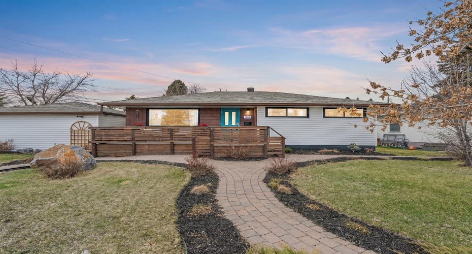 223 45 Street, Calgary, Alberta T3C 2B4, 4 Bedrooms Bedrooms, ,2 BathroomsBathrooms,Residential,For Sale,45,A2304620