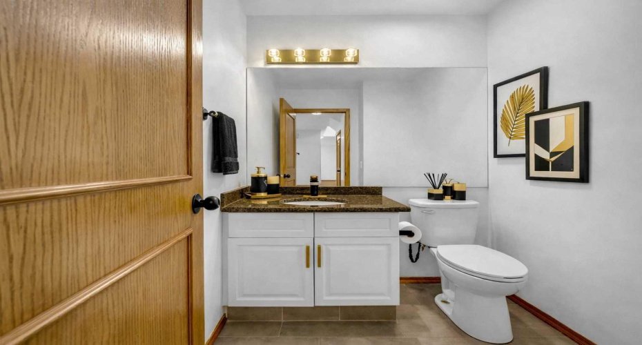 208 Coral Shores Bay, Calgary, Alberta T3J 3J6, 4 Bedrooms Bedrooms, ,3 BathroomsBathrooms,Residential,For Sale,Coral Shores,A2304671