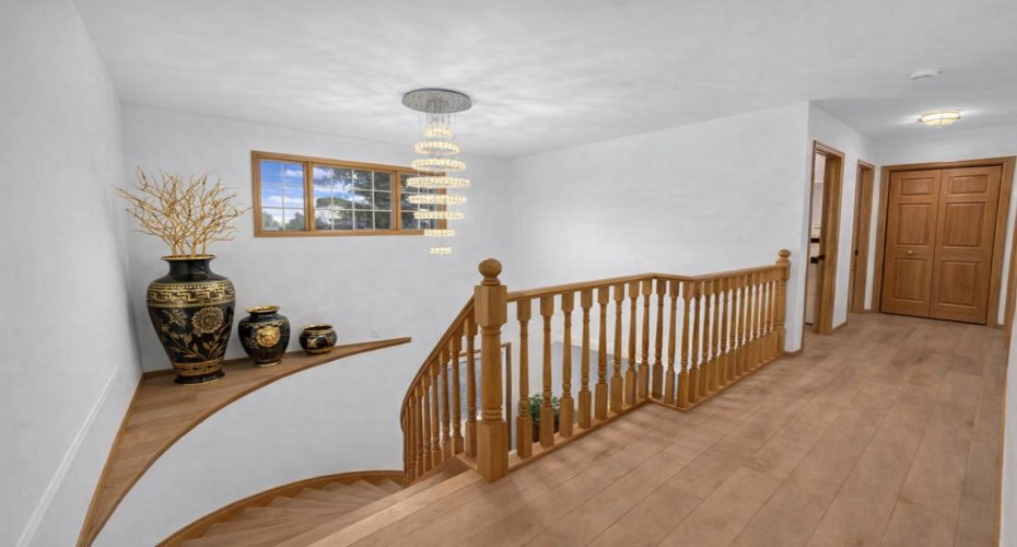 208 Coral Shores Bay, Calgary, Alberta T3J 3J6, 4 Bedrooms Bedrooms, ,3 BathroomsBathrooms,Residential,For Sale,Coral Shores,A2304671