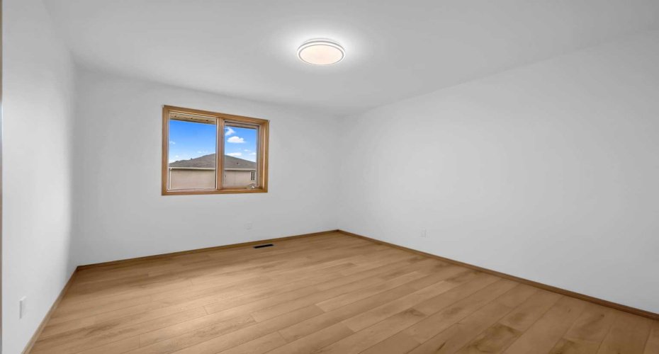 208 Coral Shores Bay, Calgary, Alberta T3J 3J6, 4 Bedrooms Bedrooms, ,3 BathroomsBathrooms,Residential,For Sale,Coral Shores,A2304671