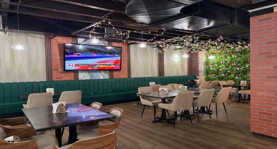 Calgary, Alberta, ,Commercial,For Lease,A2304672