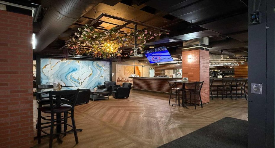 Calgary, Alberta, ,Commercial,For Lease,A2304672