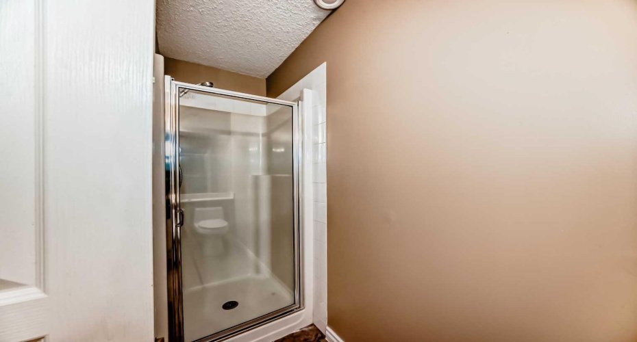 1215 15 Avenue, Calgary, Alberta T3C 0X5, 2 Bedrooms Bedrooms, ,2 BathroomsBathrooms,Residential,For Sale,15,A2304688