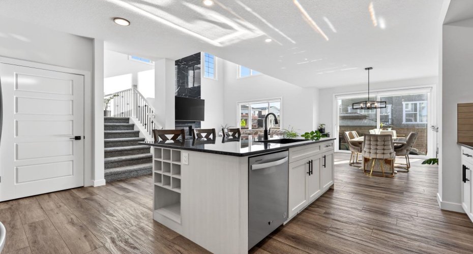 208 Dawson Circle, Chestermere, Alberta T1X 2R2, 7 Bedrooms Bedrooms, ,4 BathroomsBathrooms,Residential,For Sale,Dawson,A2304859