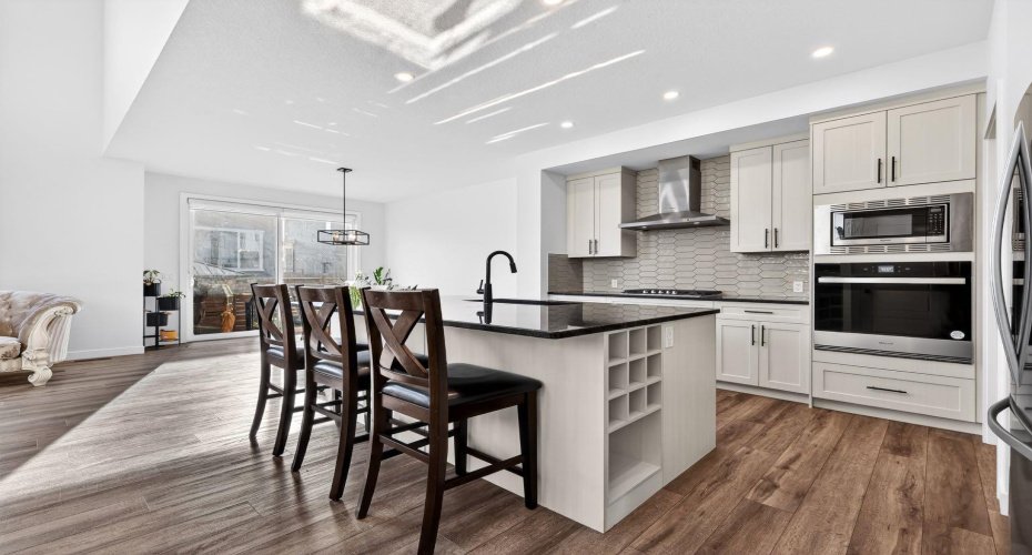 208 Dawson Circle, Chestermere, Alberta T1X 2R2, 7 Bedrooms Bedrooms, ,4 BathroomsBathrooms,Residential,For Sale,Dawson,A2304859