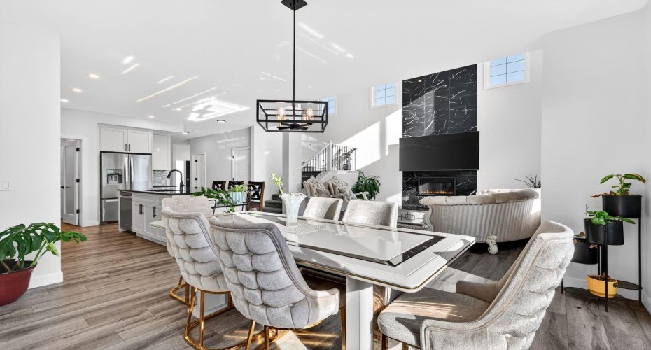 208 Dawson Circle, Chestermere, Alberta T1X 2R2, 7 Bedrooms Bedrooms, ,4 BathroomsBathrooms,Residential,For Sale,Dawson,A2304859