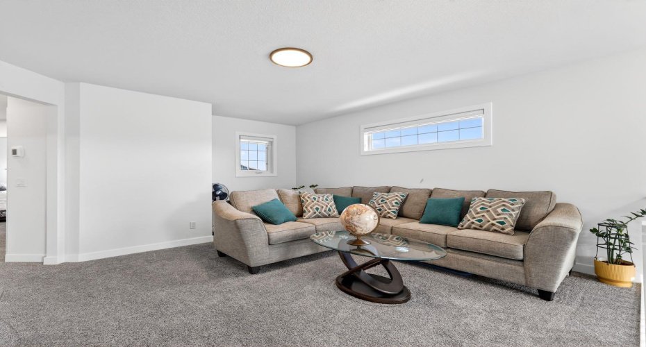 208 Dawson Circle, Chestermere, Alberta T1X 2R2, 7 Bedrooms Bedrooms, ,4 BathroomsBathrooms,Residential,For Sale,Dawson,A2304859