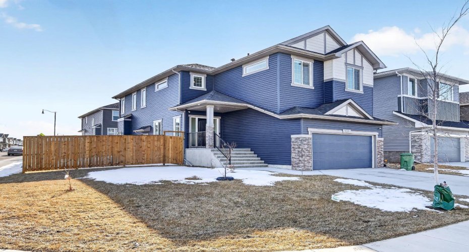 208 Dawson Circle, Chestermere, Alberta T1X 2R2, 7 Bedrooms Bedrooms, ,4 BathroomsBathrooms,Residential,For Sale,Dawson,A2304859