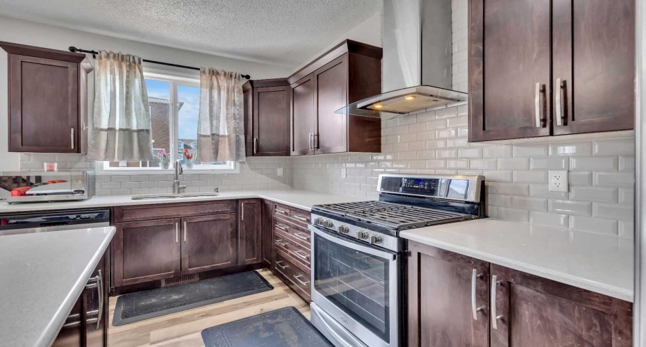44 Cityside Rise, Calgary, Alberta T3N1H7, 4 Bedrooms Bedrooms, ,4 BathroomsBathrooms,Residential,For Sale,Cityside,A2304900