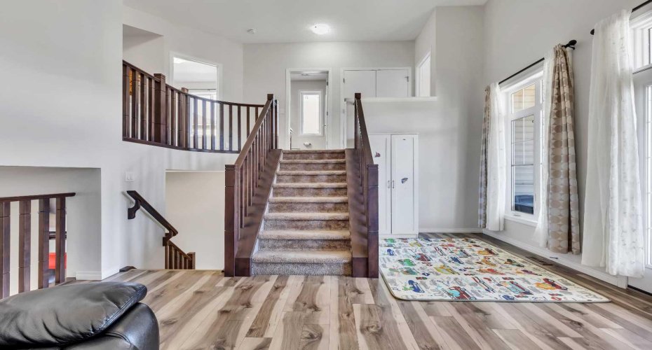 44 Cityside Rise, Calgary, Alberta T3N1H7, 4 Bedrooms Bedrooms, ,4 BathroomsBathrooms,Residential,For Sale,Cityside,A2304900