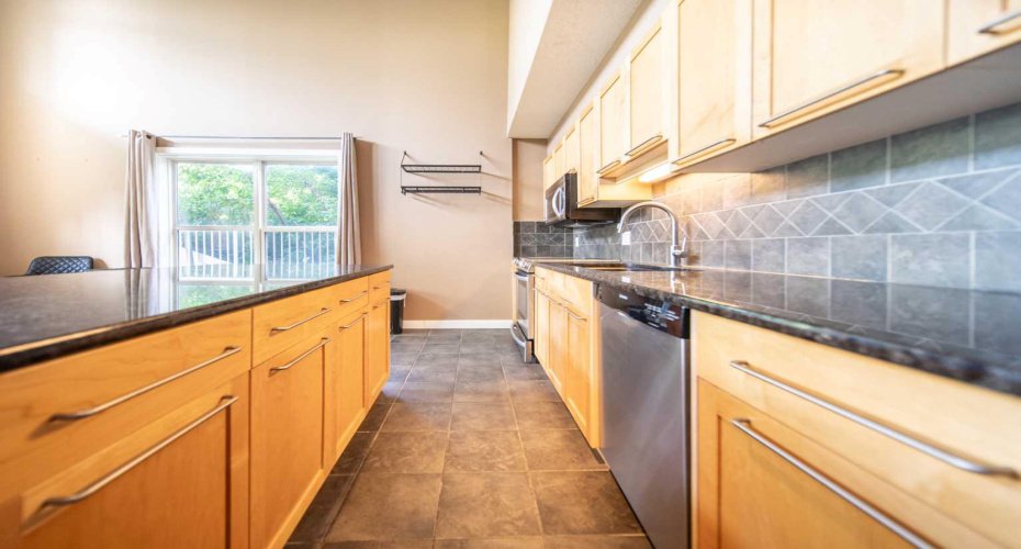 1505 27 Avenue, Calgary, Alberta T2T 1G5, 2 Bedrooms Bedrooms, ,2 BathroomsBathrooms,Residential,For Sale,27,A2304913