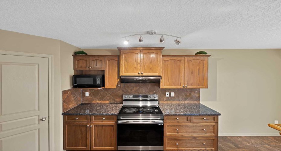 10 Bridlerange Circle, Calgary, Alberta T2Y5H4, 4 Bedrooms Bedrooms, ,4 BathroomsBathrooms,Residential,For Sale,Bridlerange,A2304919