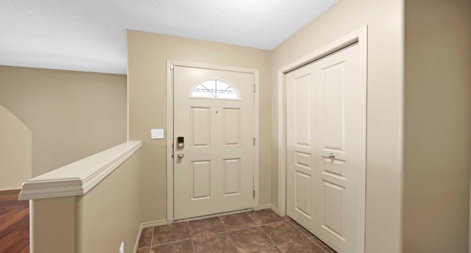 10 Bridlerange Circle, Calgary, Alberta T2Y5H4, 4 Bedrooms Bedrooms, ,4 BathroomsBathrooms,Residential,For Sale,Bridlerange,A2304919
