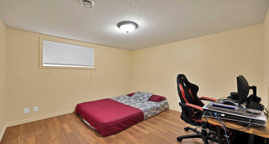 10 Bridlerange Circle, Calgary, Alberta T2Y5H4, 4 Bedrooms Bedrooms, ,4 BathroomsBathrooms,Residential,For Sale,Bridlerange,A2304919