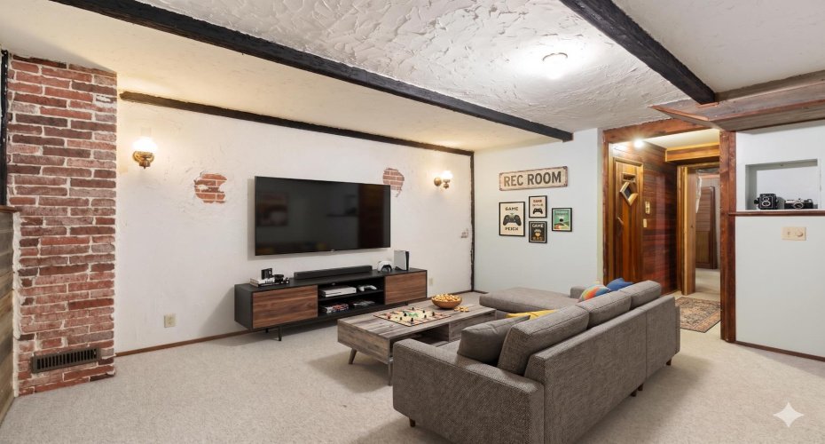 460 Cannington Close, Calgary, Alberta T2W 3G2, 3 Bedrooms Bedrooms, ,2 BathroomsBathrooms,Residential,For Sale,Cannington,A2304927