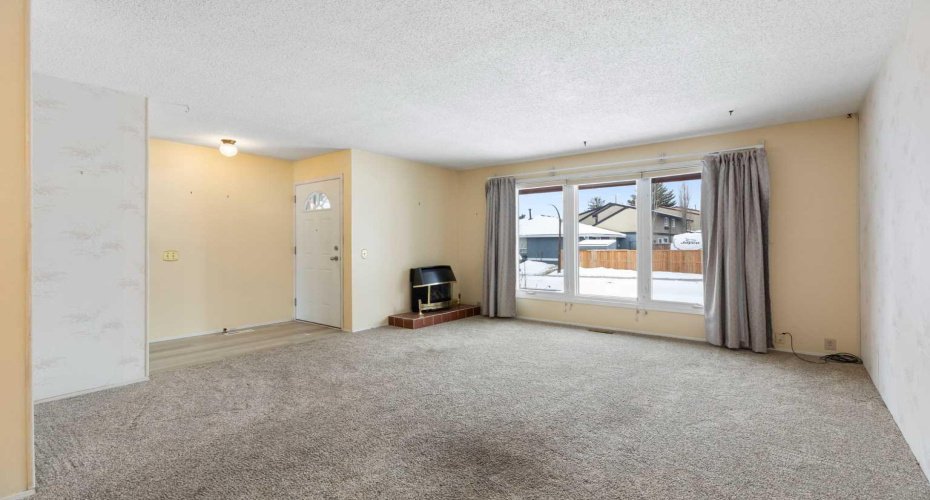 460 Cannington Close, Calgary, Alberta T2W 3G2, 3 Bedrooms Bedrooms, ,2 BathroomsBathrooms,Residential,For Sale,Cannington,A2304927