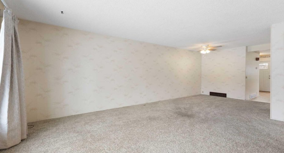 460 Cannington Close, Calgary, Alberta T2W 3G2, 3 Bedrooms Bedrooms, ,2 BathroomsBathrooms,Residential,For Sale,Cannington,A2304927