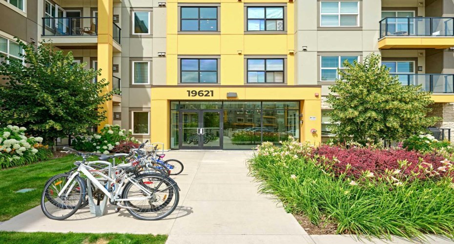 19621 40 Street, Calgary, Alberta T3M 3B2, 2 Bedrooms Bedrooms, ,2 BathroomsBathrooms,Residential,For Sale,40,A2304929