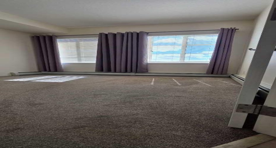 215 LEGACY Boulevard, Calgary, Alberta T2X3Z7, 2 Bedrooms Bedrooms, ,1 BathroomBathrooms,Residential,For Sale,LEGACY,A2304937