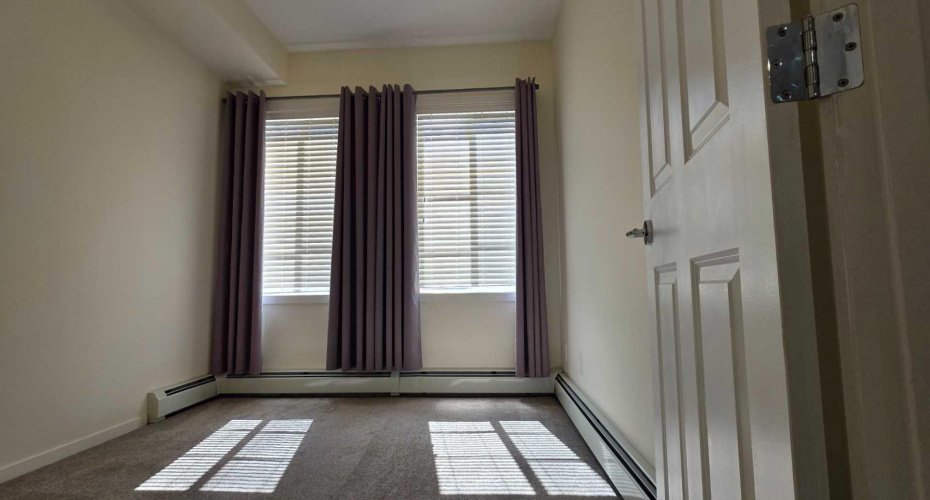 215 LEGACY Boulevard, Calgary, Alberta T2X3Z7, 2 Bedrooms Bedrooms, ,1 BathroomBathrooms,Residential,For Sale,LEGACY,A2304937