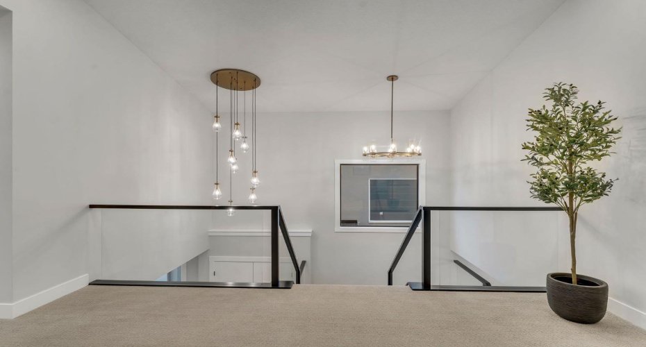 12 Spring Creek Point, Calgary, Alberta T3H 6E2, 4 Bedrooms Bedrooms, ,4 BathroomsBathrooms,Residential,For Sale,Spring Creek,A2304938