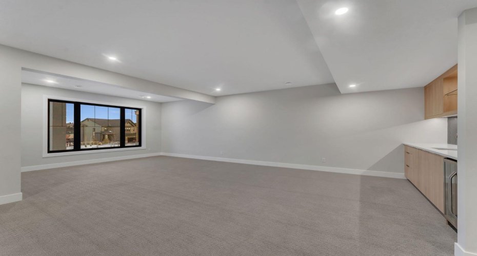 12 Spring Creek Point, Calgary, Alberta T3H 6E2, 4 Bedrooms Bedrooms, ,4 BathroomsBathrooms,Residential,For Sale,Spring Creek,A2304938