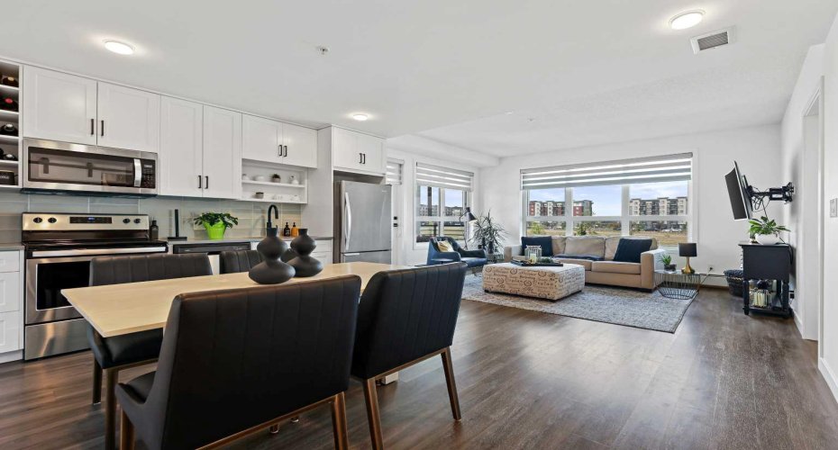 350 Livingston Common, Calgary, Alberta T3P 1M5, 2 Bedrooms Bedrooms, ,2 BathroomsBathrooms,Residential,For Sale,Livingston,A2304940