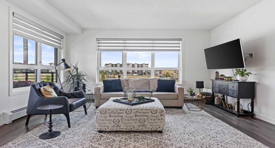 350 Livingston Common, Calgary, Alberta T3P 1M5, 2 Bedrooms Bedrooms, ,2 BathroomsBathrooms,Residential,For Sale,Livingston,A2304940