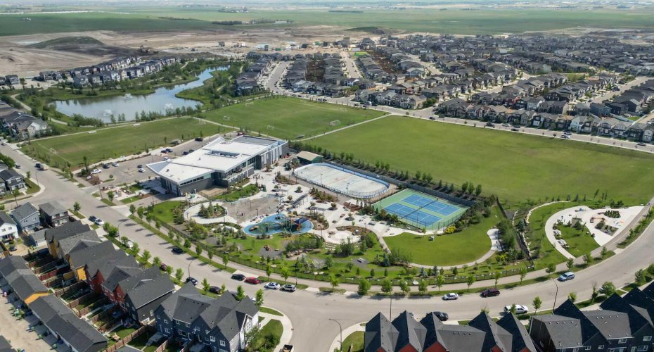 350 Livingston Common, Calgary, Alberta T3P 1M5, 2 Bedrooms Bedrooms, ,2 BathroomsBathrooms,Residential,For Sale,Livingston,A2304940