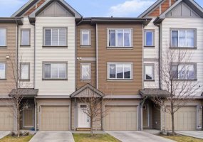 150 Copperpond Villas, Calgary, Alberta T2Z 5B8, 2 Bedrooms Bedrooms, ,3 BathroomsBathrooms,Residential,For Sale,Copperpond,A2304949