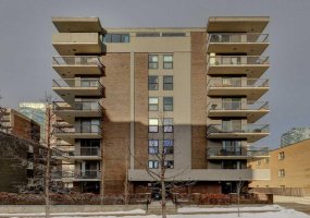 616 15 Avenue, Calgary, Alberta T2R0R5, 2 Bedrooms Bedrooms, ,1 BathroomBathrooms,Residential,For Sale,15,A2304954