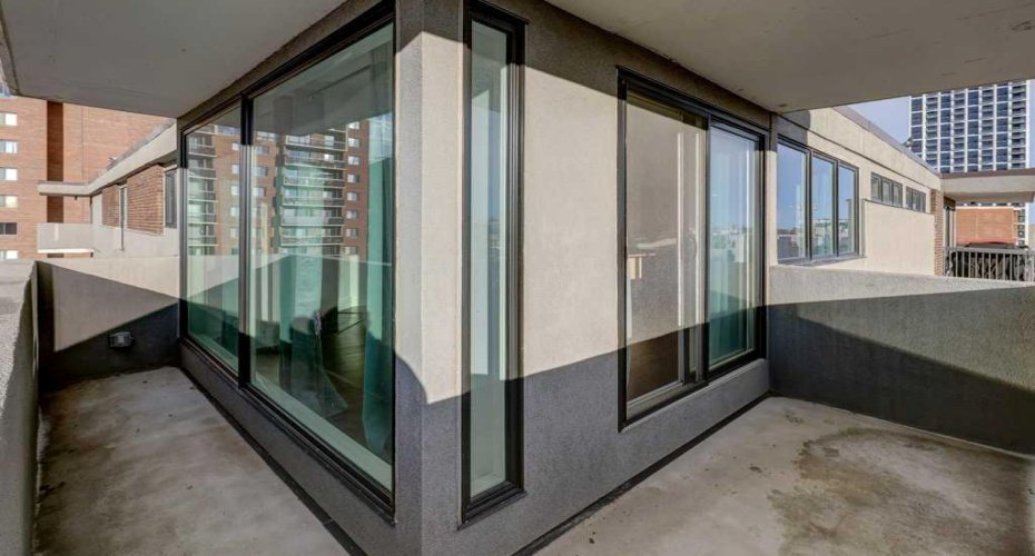 616 15 Avenue, Calgary, Alberta T2R0R5, 2 Bedrooms Bedrooms, ,1 BathroomBathrooms,Residential,For Sale,15,A2304954