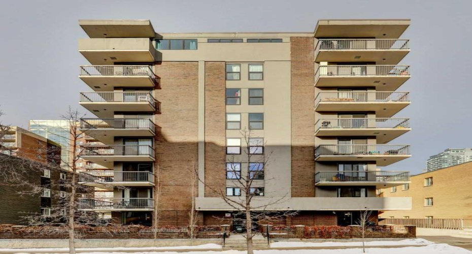 616 15 Avenue, Calgary, Alberta T2R0R5, 2 Bedrooms Bedrooms, ,1 BathroomBathrooms,Residential,For Sale,15,A2304954