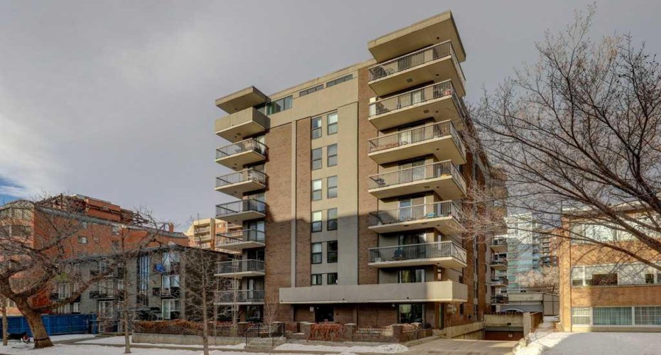 616 15 Avenue, Calgary, Alberta T2R0R5, 2 Bedrooms Bedrooms, ,1 BathroomBathrooms,Residential,For Sale,15,A2304954