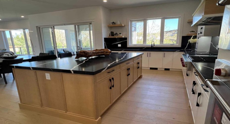 48 Rockcliff Terrace, Calgary, Alberta T3G 0G6, 4 Bedrooms Bedrooms, ,5 BathroomsBathrooms,Residential,For Sale,Rockcliff,A2304957