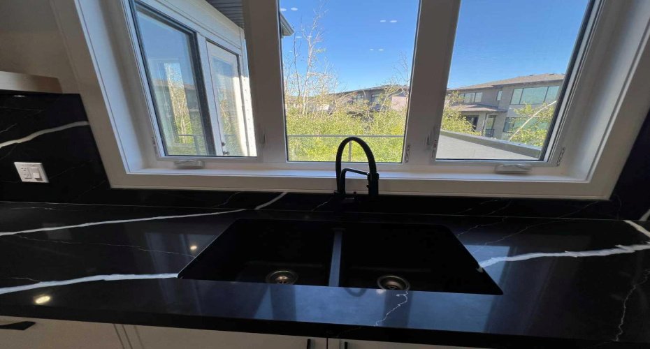 48 Rockcliff Terrace, Calgary, Alberta T3G 0G6, 4 Bedrooms Bedrooms, ,5 BathroomsBathrooms,Residential,For Sale,Rockcliff,A2304957